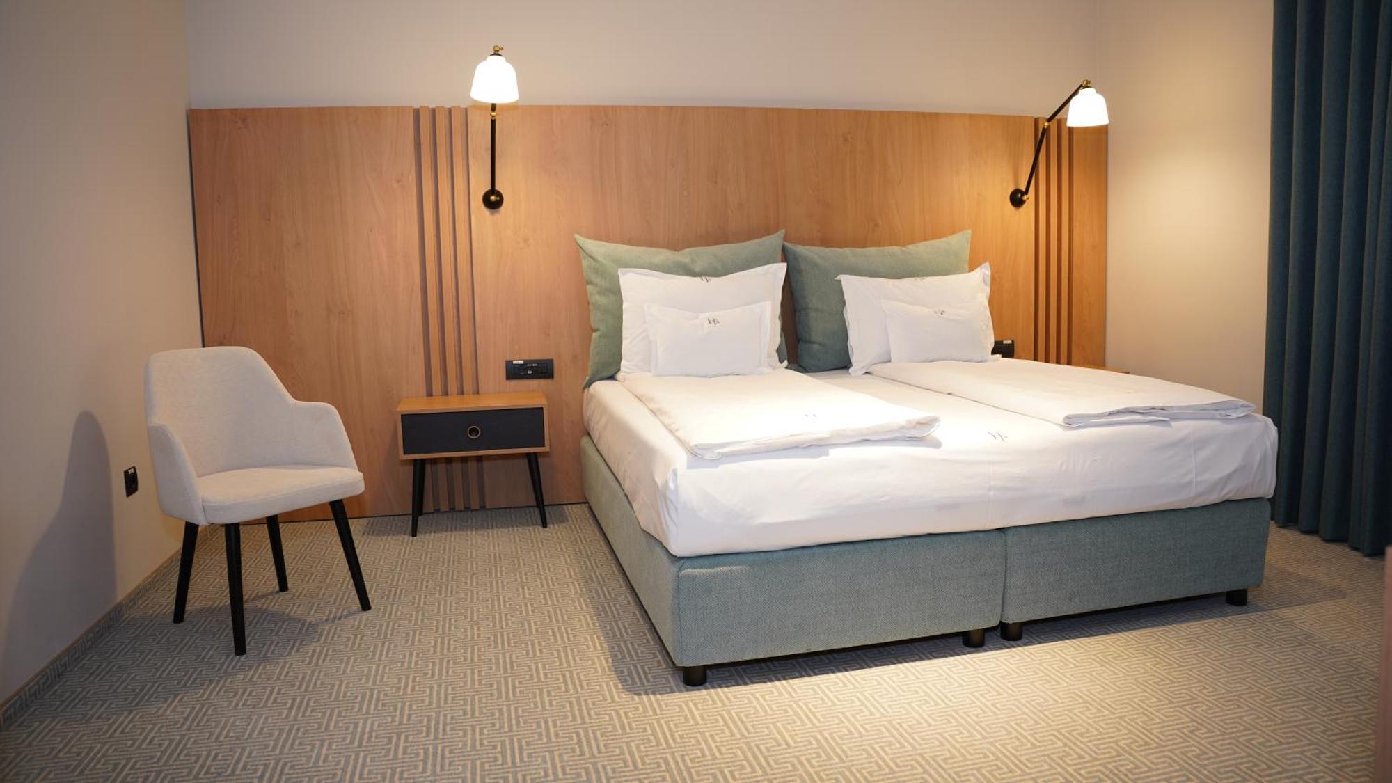 Hotel Sorin Mihai Cristian  Extérieur photo