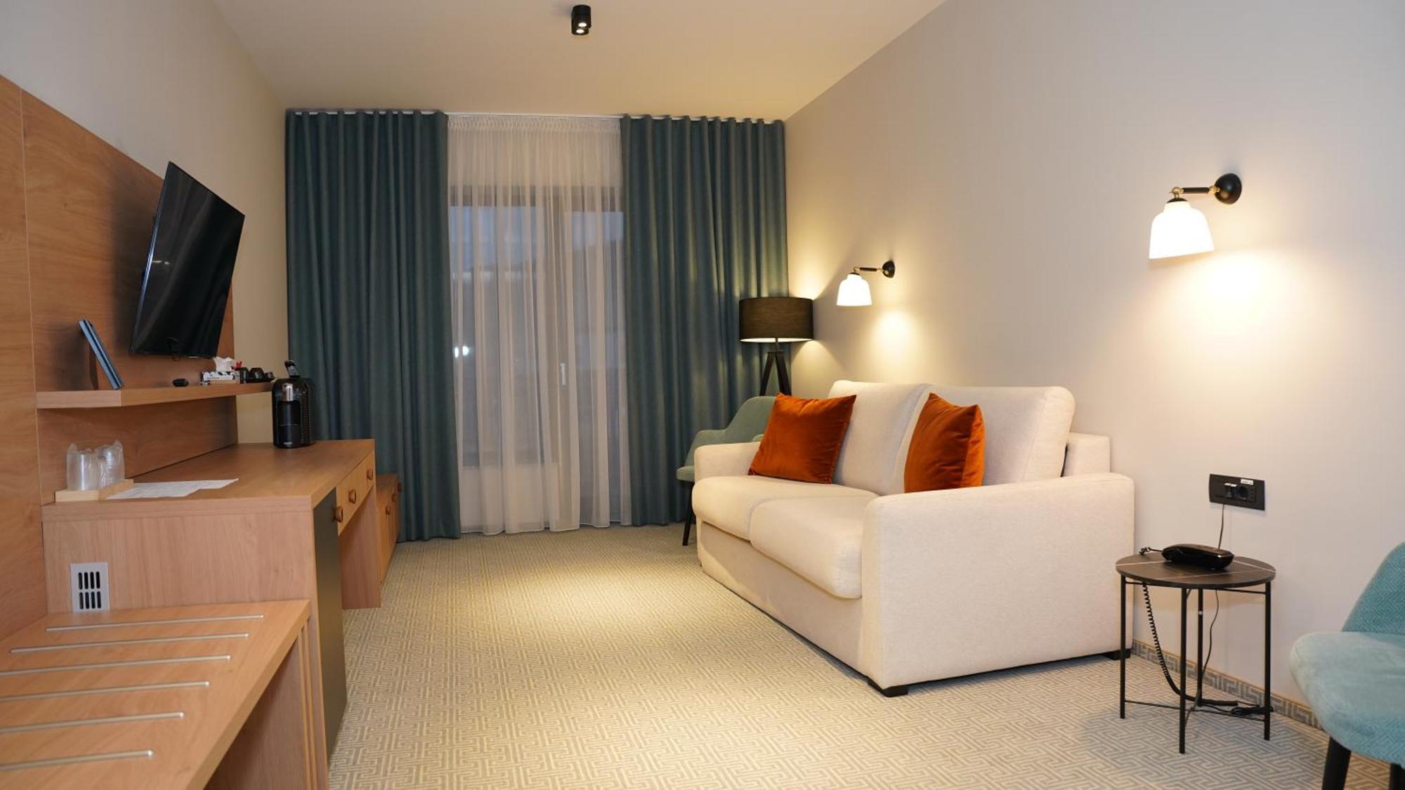 Hotel Sorin Mihai Cristian  Extérieur photo